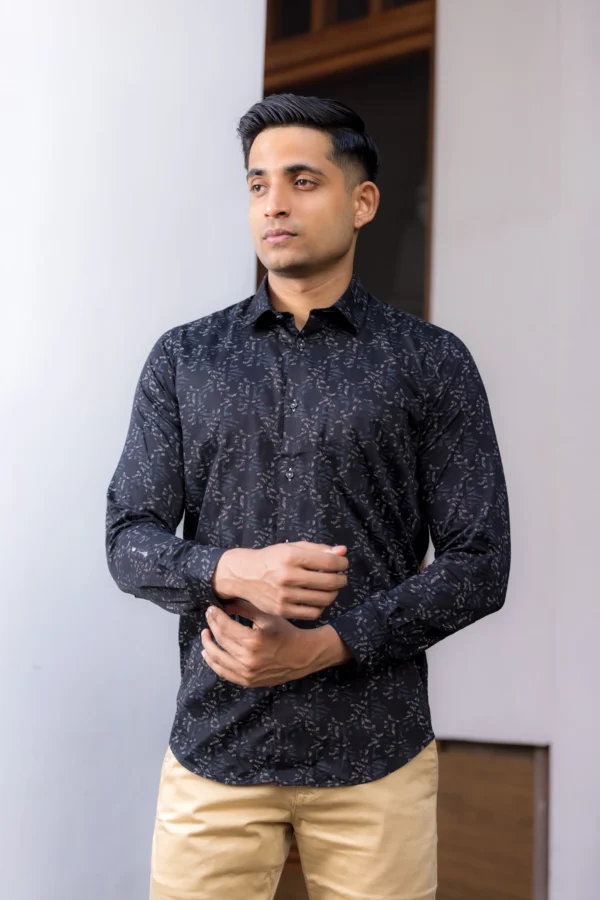 Traditional Cotton Short-Sleeve Shirt
